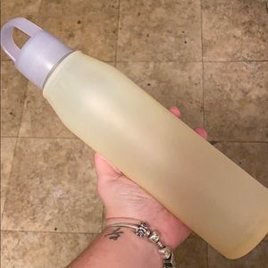 Lululemon water bottle